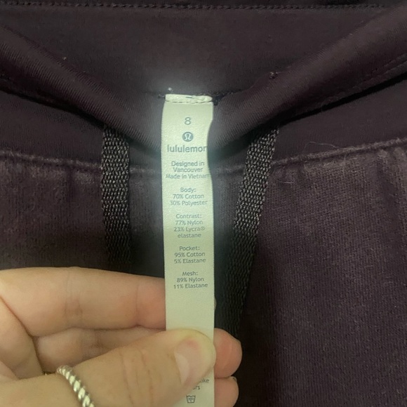 Lululemon GUC Get Going Jogger in plum color relaxed fit size 8 - Picture 5 of 5
